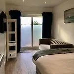 Harbour Top Studio - With Parking
